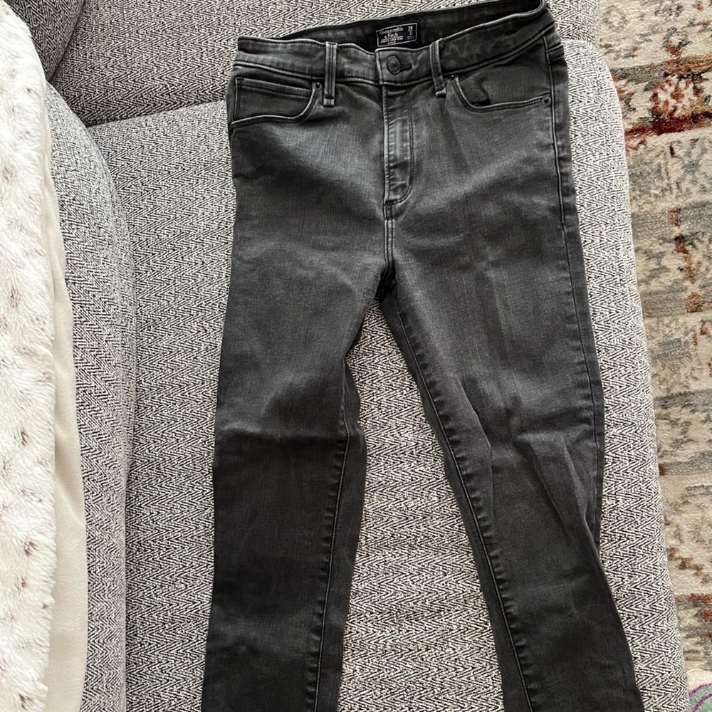 Size 2 Short black skinny Abercrombie jeans